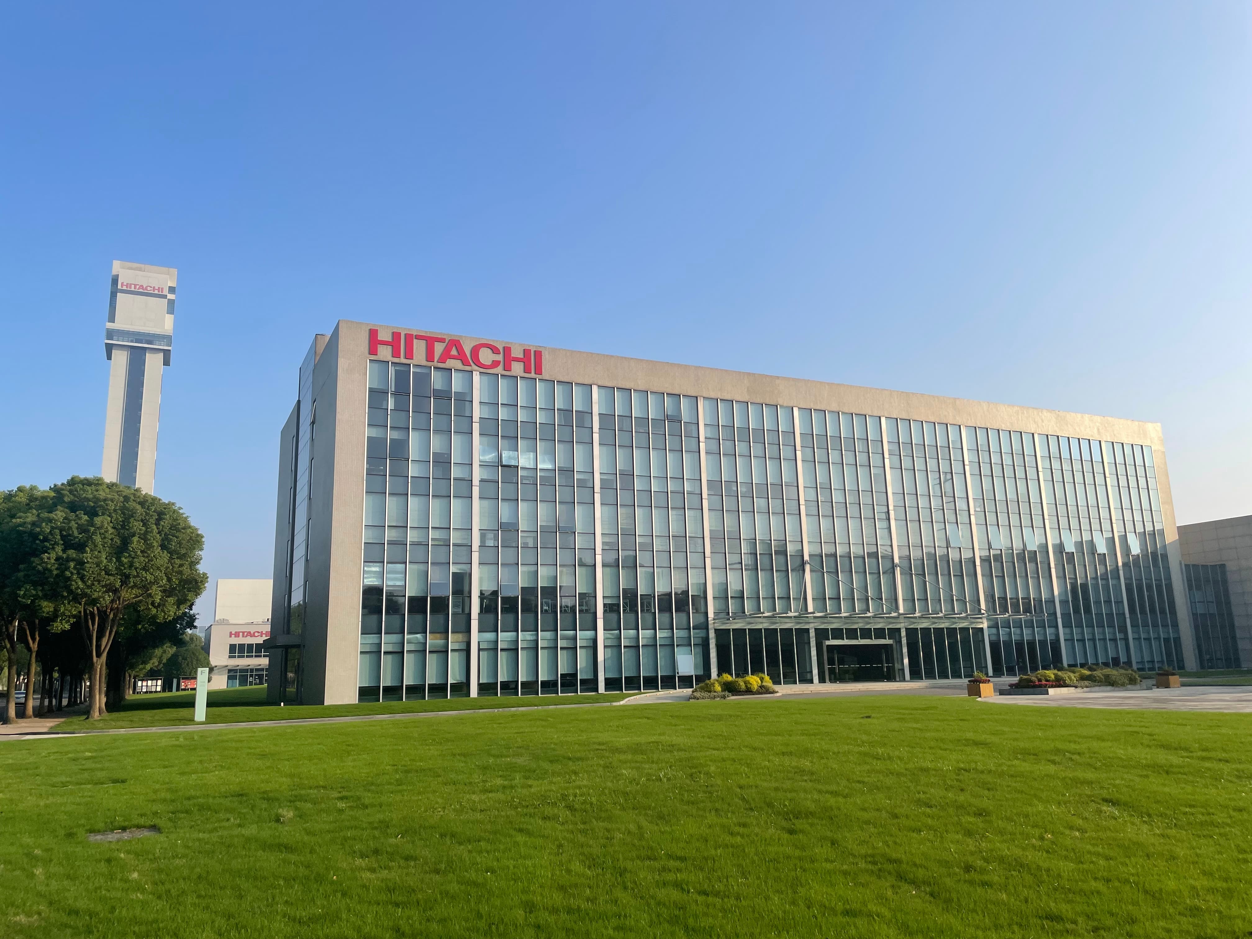 日(ri)立電(dian)梯